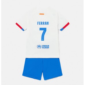 Maillot de foot Barcelona Ferran Torres #7 Extérieur enfant 2023-24 Manches Courte (+ pantalon court)